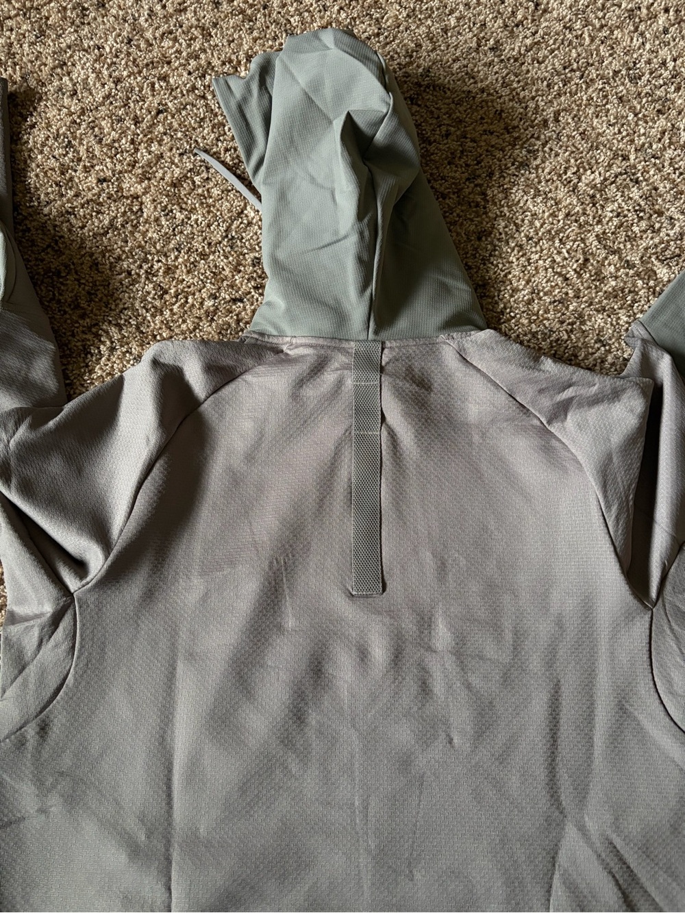 Men's Sweater Subcategory Identification - Picture 5 of 5